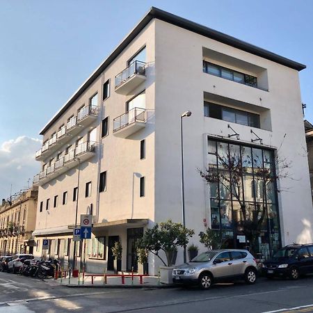 Hotel Cineapollo - Ogni Camera Un Film! Messina Eksteriør billede